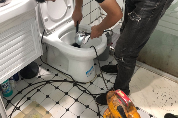 志仲镇马桶堵塞自己疏通还是找师傅？专业上门服务让你省时更省心